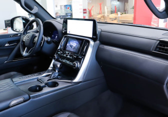 Новый Lexus LX 2025 (13 фото)