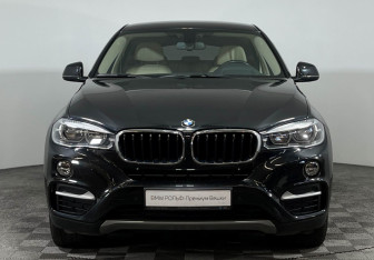Подержанный автомобиль BMW X6 2015 года (3 фото)