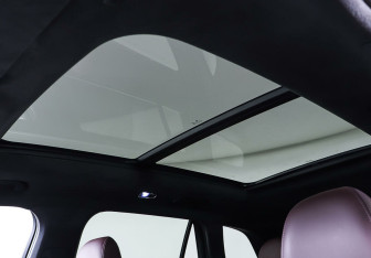 Подержанный автомобиль Geely Monjaro 2021 года (23 фото)