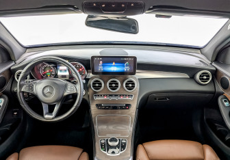 Подержанный автомобиль Mercedes-Benz GLC Coupe 2017 года (14 фото)