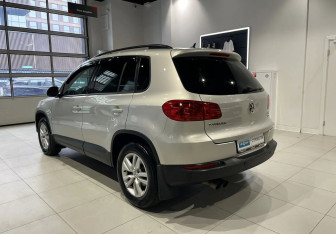 Подержанный автомобиль Volkswagen Tiguan 2014 года (6 фото)