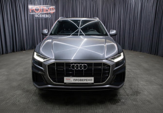 Подержанный автомобиль Audi Q8 2019 года (2 фото)