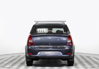 Подержанный автомобиль Renault Logan Sedan 2011 года (6 фото)