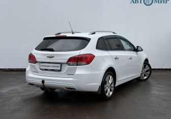 Подержанный автомобиль Chevrolet Cruze Wagon 2014 года (5 фото)