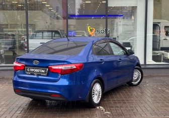 Подержанный автомобиль Kia Rio Sedan 2011 года (8 фото)