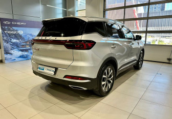 Подержанный автомобиль Chery Tiggo 7 Pro Max 2023 года (4 фото)