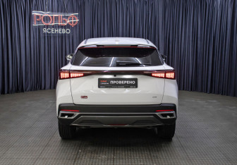 Подержанный автомобиль Omoda C5 2023 года (6 фото)