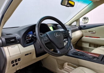 Подержанный автомобиль Lexus RX 2012 года (15 фото)