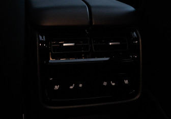 Подержанный автомобиль Chery Tiggo 9 2024 года (11 фото)