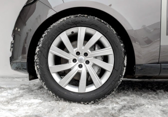 Подержанный автомобиль Land Rover Range Rover 2023 года (18 фото)