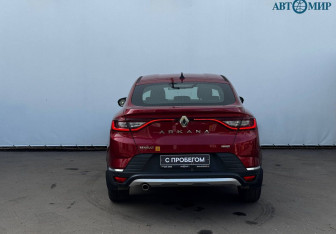 Подержанный автомобиль Renault Arkana 2020 года (7 фото)