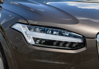 Подержанный автомобиль Volvo XC90 2017 года (18 фото)