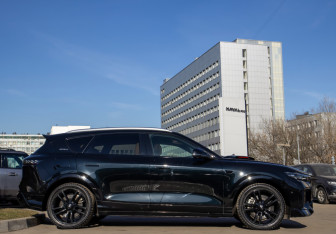 Подержанный автомобиль Voyah Free 2023 года (3 фото)