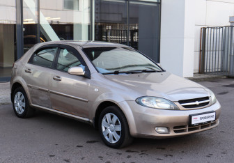 Подержанный автомобиль Chevrolet Lacetti Hatchback 2007 года (3 фото)