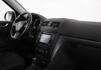 Подержанный автомобиль Skoda Yeti 2017 года (5 фото)