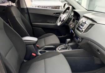 Подержанный автомобиль Hyundai Creta 2020 года (11 фото)