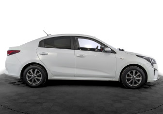 Подержанный автомобиль Kia Rio Sedan 2020 года (4 фото)