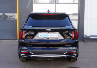 Подержанный автомобиль Kia Sorento 2021 года (6 фото)
