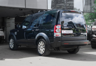 Подержанный автомобиль Land Rover Discovery 2013 года (6 фото)