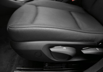 Подержанный автомобиль BMW X1 2012 года (28 фото)