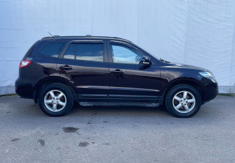 Подержанный автомобиль Hyundai Santa Fe 2009 года (7 фото)