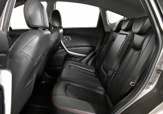 Подержанный автомобиль FAW Besturn X80 2020 года (16 фото)