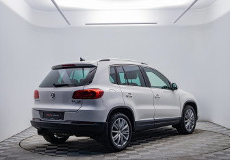 Подержанный автомобиль Volkswagen Tiguan 2013 года (5 фото)