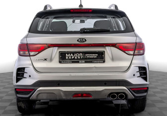 Подержанный автомобиль Kia Rio Hatchback 2021 года (6 фото)