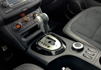 Подержанный автомобиль Nissan Qashqai 2013 года (27 фото)