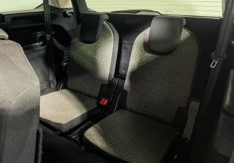 Подержанный автомобиль Citroen C4 Picasso 2017 года (20 фото)