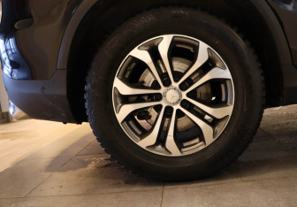 Подержанный автомобиль Mercedes-Benz GLC Coupe 2015 года (22 фото)