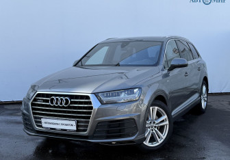 Подержанный автомобиль Audi Q7 2015 года (1 фото)