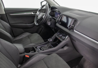 Подержанный автомобиль Skoda Karoq 2020 года (9 фото)