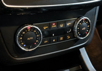 Подержанный автомобиль Mercedes-Benz GLE 2016 года (21 фото)