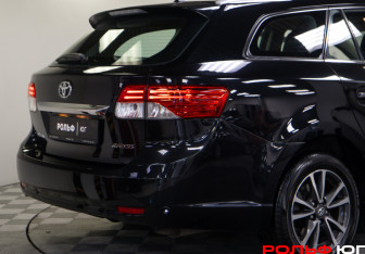 Подержанный автомобиль Toyota Avensis Wagon 2012 года (15 фото)