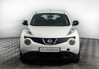 Подержанный автомобиль Nissan Juke 2014 года (2 фото)