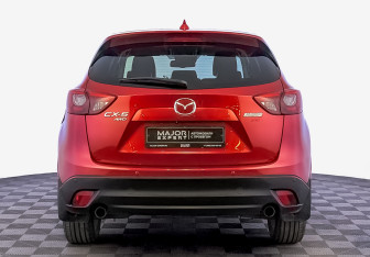 Подержанный автомобиль Mazda CX-5 2015 года (6 фото)