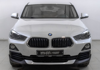 Подержанный автомобиль BMW X2 2018 года (2 фото)