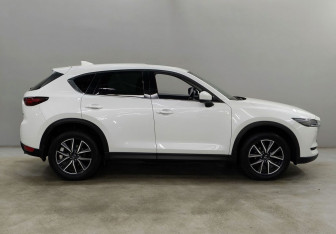 Подержанный автомобиль Mazda CX-5 2017 года (4 фото)