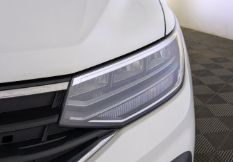 Подержанный автомобиль Volkswagen Tiguan 2021 года (12 фото)