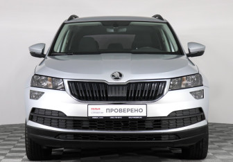Подержанный автомобиль Skoda Karoq 2020 года (2 фото)