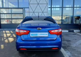 Подержанный автомобиль Kia Rio Sedan 2012 года (6 фото)