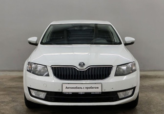 Подержанный автомобиль Skoda Octavia Liftback 2016 года (2 фото)