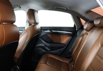 Подержанный автомобиль Audi A3 Sedan 2014 года (8 фото)