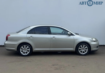 Подержанный автомобиль Toyota Avensis Sedan 2008 года (4 фото)