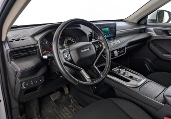Подержанный автомобиль Haval Jolion 2022 года (14 фото)