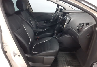 Подержанный автомобиль Renault Kaptur 2019 года (16 фото)