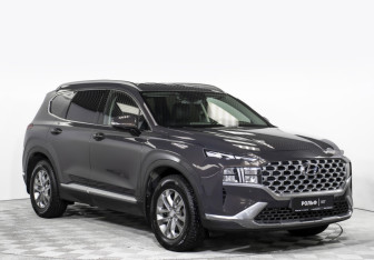 Подержанный автомобиль Hyundai Santa Fe 2021 года (3 фото)