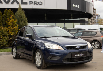 Подержанный автомобиль Ford Focus Sedan 2010 года (2 фото)