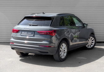 Подержанный автомобиль Audi Q3 2020 года (5 фото)